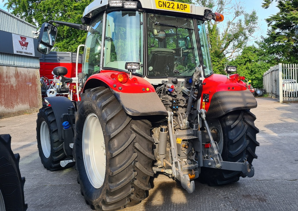2022 MF 5S.115 very high specification - Trator: foto 4 2022 MF 5S.115 very high specification - Trator: foto 4