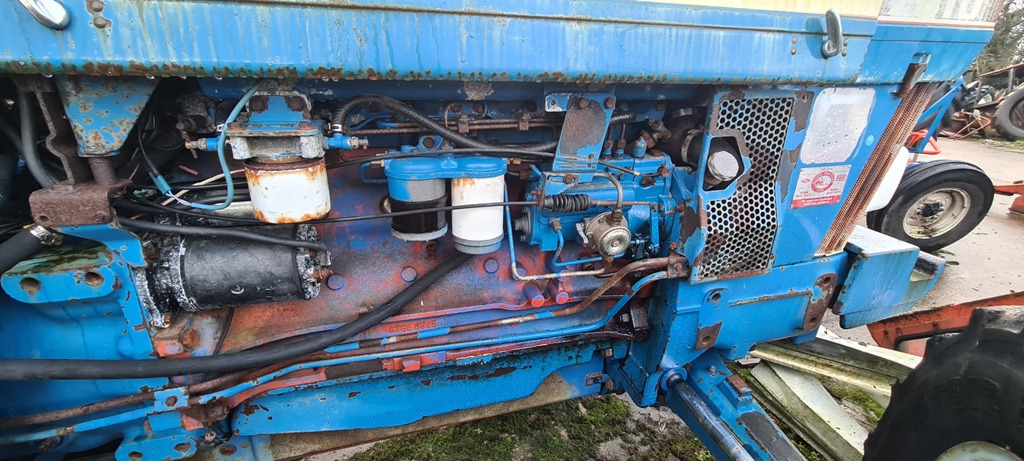 Ford 7810 4×4 Tractor - Trator: foto 5 Ford 7810 4×4 Tractor - Trator: foto 5