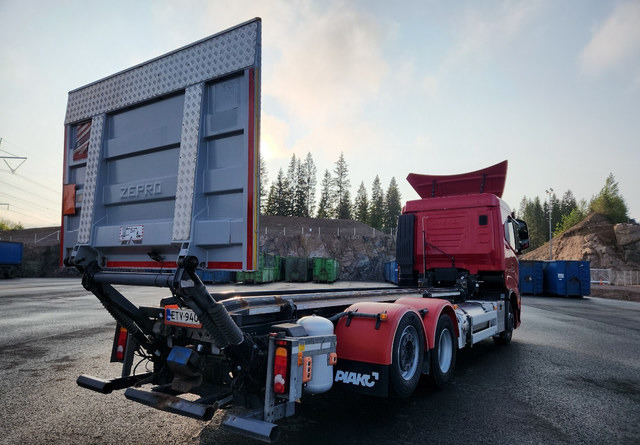 Iveco S-Way 6x2 LNG / LBG - Caminhão chassi: foto 4 Iveco S-Way 6x2 LNG / LBG - Caminhão chassi: foto 4