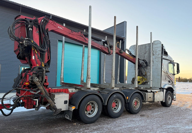 Mercedes-BenzArocs 8x4 Nosturilla! - Caminhão florestal, Caminhão grua: foto 5 Mercedes-BenzArocs 8x4 Nosturilla! - Caminhão florestal, Caminhão grua: foto 5