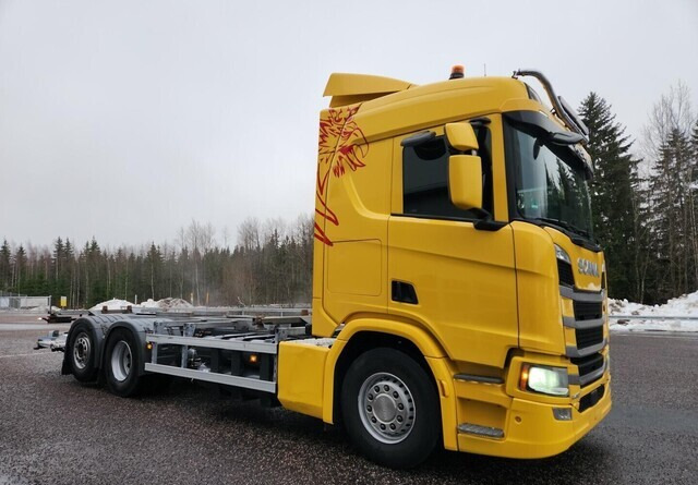 Scania R410 CNG / CBG 6x2 - Caminhão transportador de contêineres/ Caixa móvel: foto 5 Scania R410 CNG / CBG 6x2 - Caminhão transportador de contêineres/ Caixa móvel: foto 5
