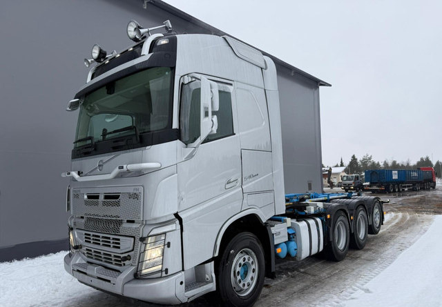 VolvoFh13 540 - Caminhão polibenne: foto 1 VolvoFh13 540 - Caminhão polibenne: foto 1