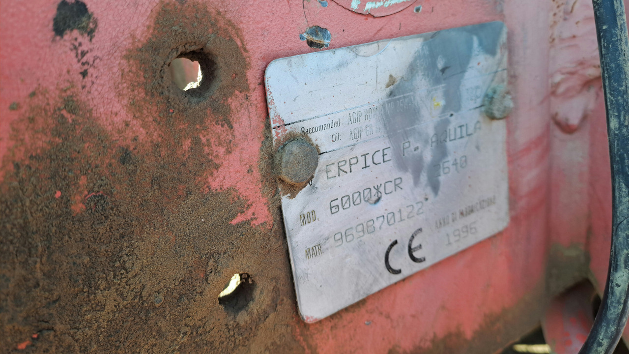 ERPICE ROTANTE MASCHIO AQUILA 6 METRI MOD 6000 * CR - Fresa agrícola: foto 4 ERPICE ROTANTE MASCHIO AQUILA 6 METRI MOD 6000 * CR - Fresa agrícola: foto 4