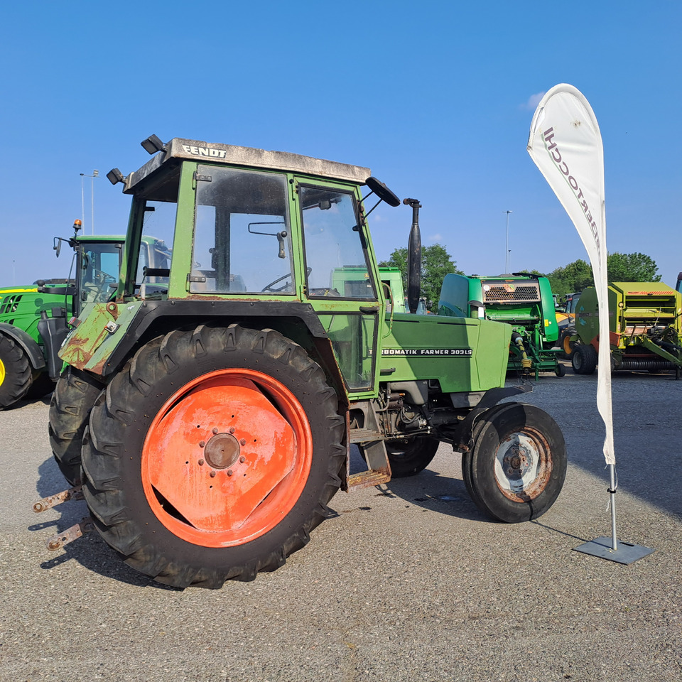 FENDT 303 LS FARMER - Trator: foto 3 FENDT 303 LS FARMER - Trator: foto 3