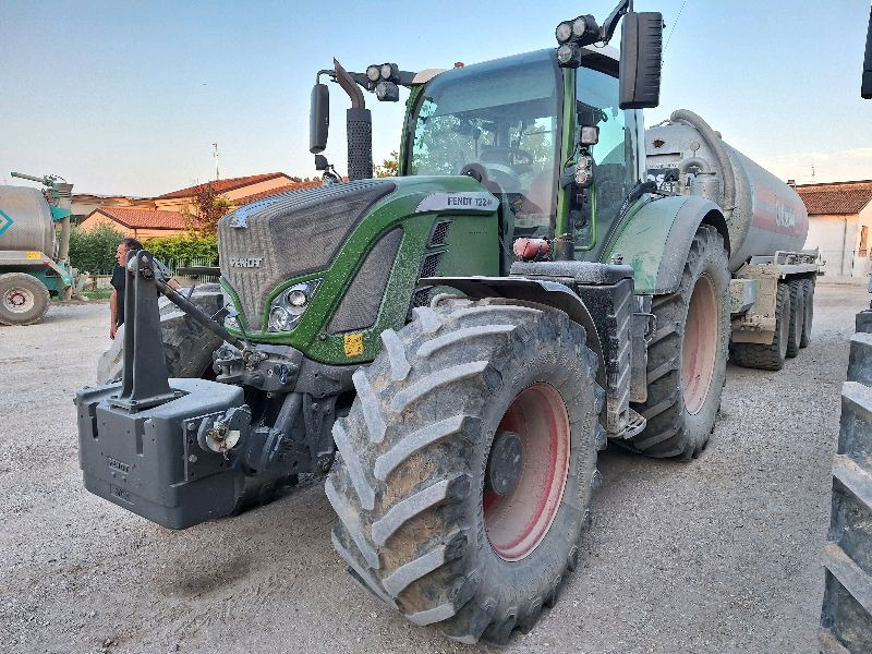 FENDT 720 VARIO - Trator: foto 2 FENDT 720 VARIO - Trator: foto 2