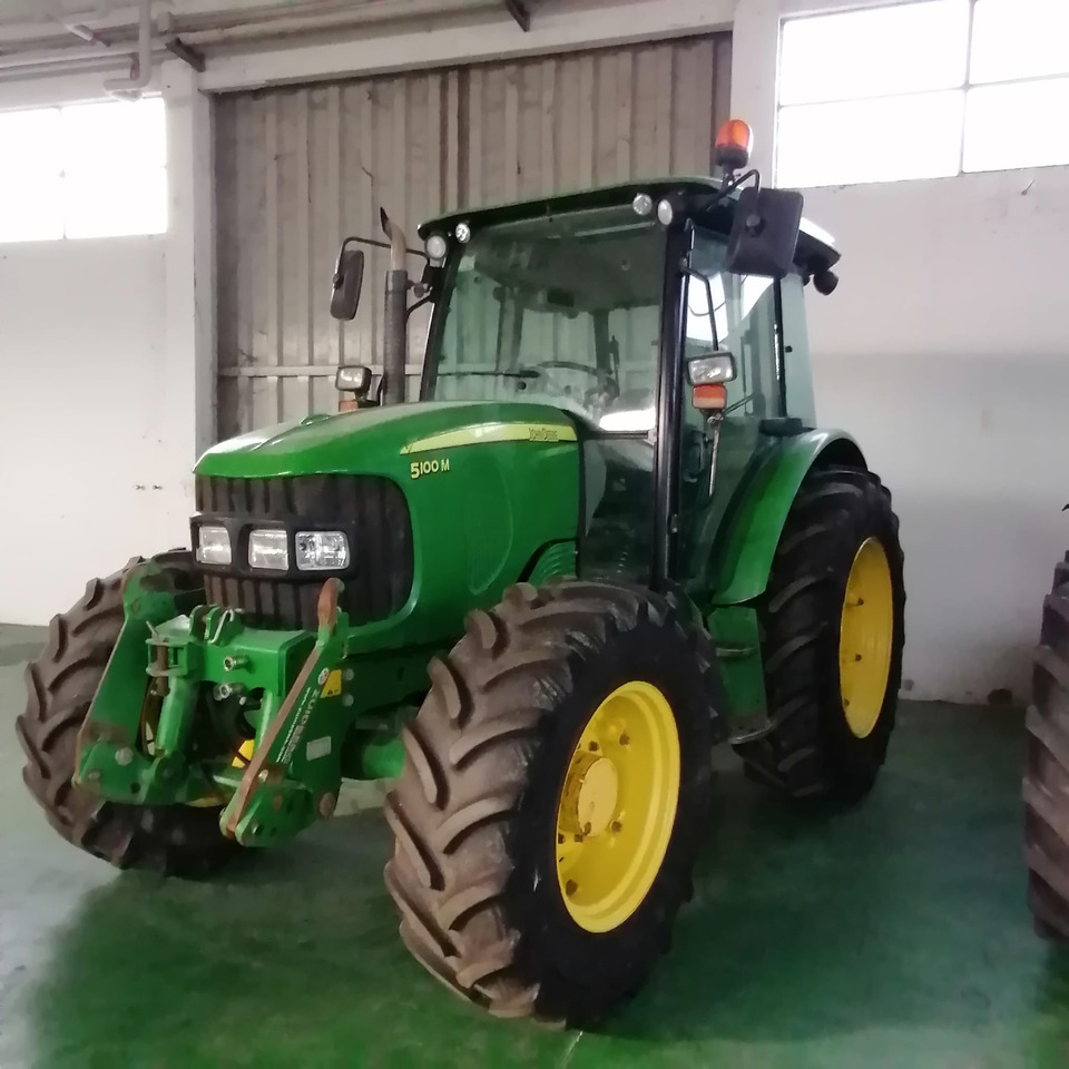JOHN DEERE 5070 M - Trator: foto 1 JOHN DEERE 5070 M - Trator: foto 1