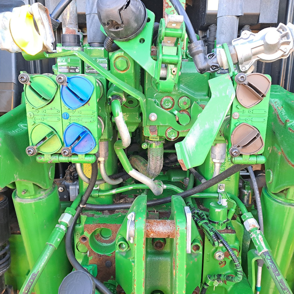 JOHN DEERE 6120 m - Trator: foto 5 JOHN DEERE 6120 m - Trator: foto 5