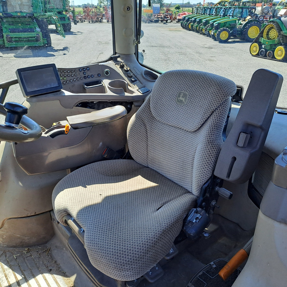 Locação de  JOHN DEERE  6210R JOHN DEERE  6210R: foto 6