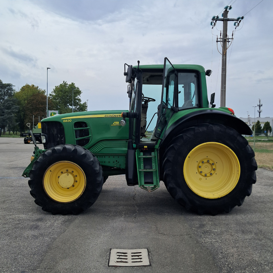 JOHN DEERE 6830 Premium - Trator: foto 3 JOHN DEERE 6830 Premium - Trator: foto 3