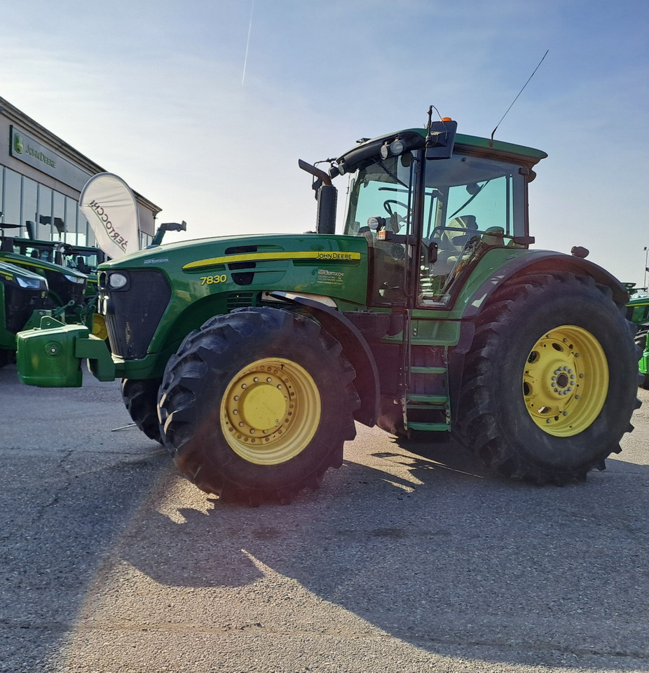 JOHN DEERE 7830 - Trator: foto 1 JOHN DEERE 7830 - Trator: foto 1