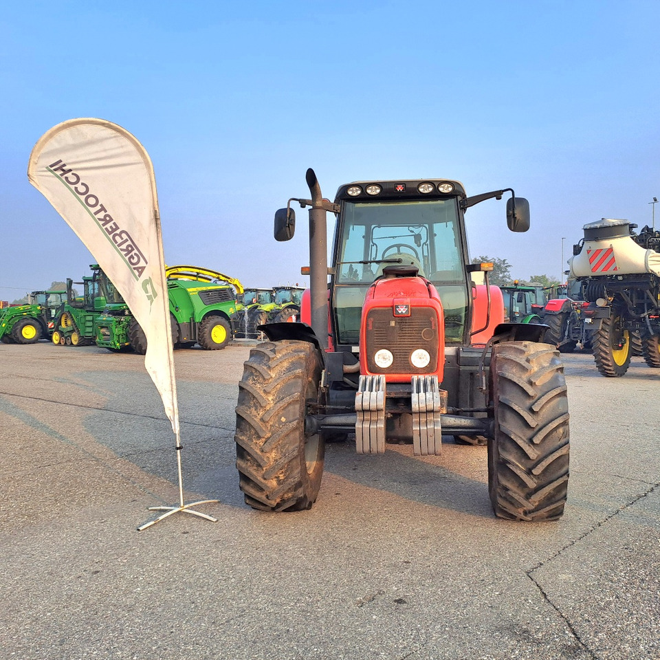 MASSEY FERGUSON 6465 DYNA 6 - ASTA AGRIBERTOCCHI - Trator: foto 1 MASSEY FERGUSON 6465 DYNA 6 - ASTA AGRIBERTOCCHI - Trator: foto 1