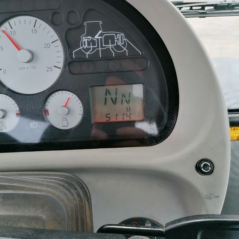 Trator MASSEY FERGUSON: foto 10 Trator MASSEY FERGUSON: foto 10