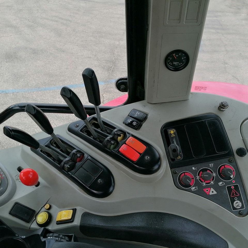 Trator MASSEY FERGUSON: foto 9 Trator MASSEY FERGUSON: foto 9