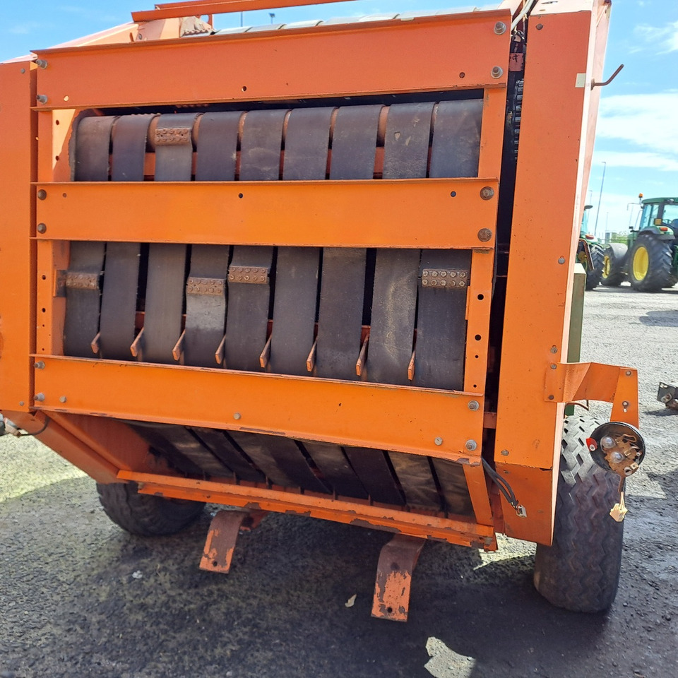 ROTOPRESSA GALLIGNANI RB/25 - Enfardadeira de fardos redondos: foto 3 ROTOPRESSA GALLIGNANI RB/25 - Enfardadeira de fardos redondos: foto 3