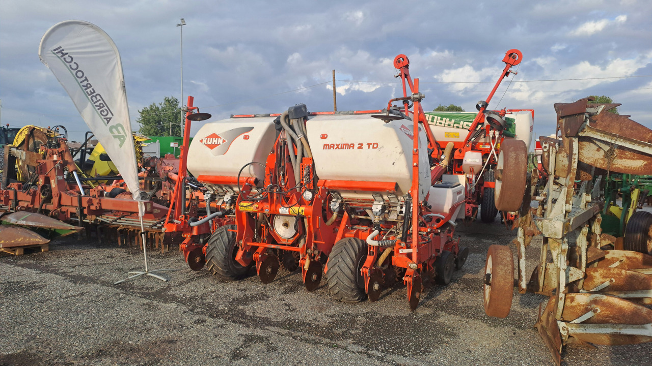 SEMINATRICE DI PRECISIONE KUHN MAXIMA 2 TD - Semeadeira: foto 2 SEMINATRICE DI PRECISIONE KUHN MAXIMA 2 TD - Semeadeira: foto 2