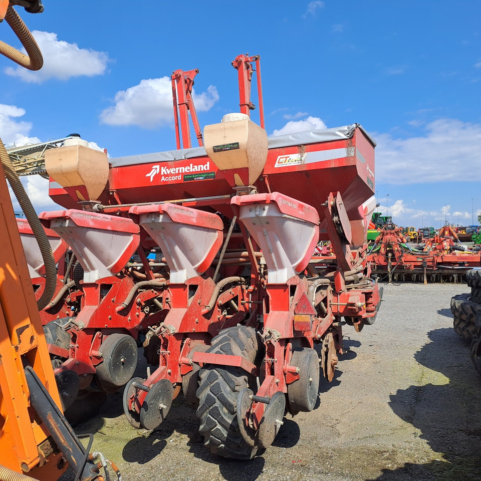 SEMINATRICE KVERNELAND ACCORD OPTIMA HD - Semeadora de precisão: foto 2 SEMINATRICE KVERNELAND ACCORD OPTIMA HD - Semeadora de precisão: foto 2