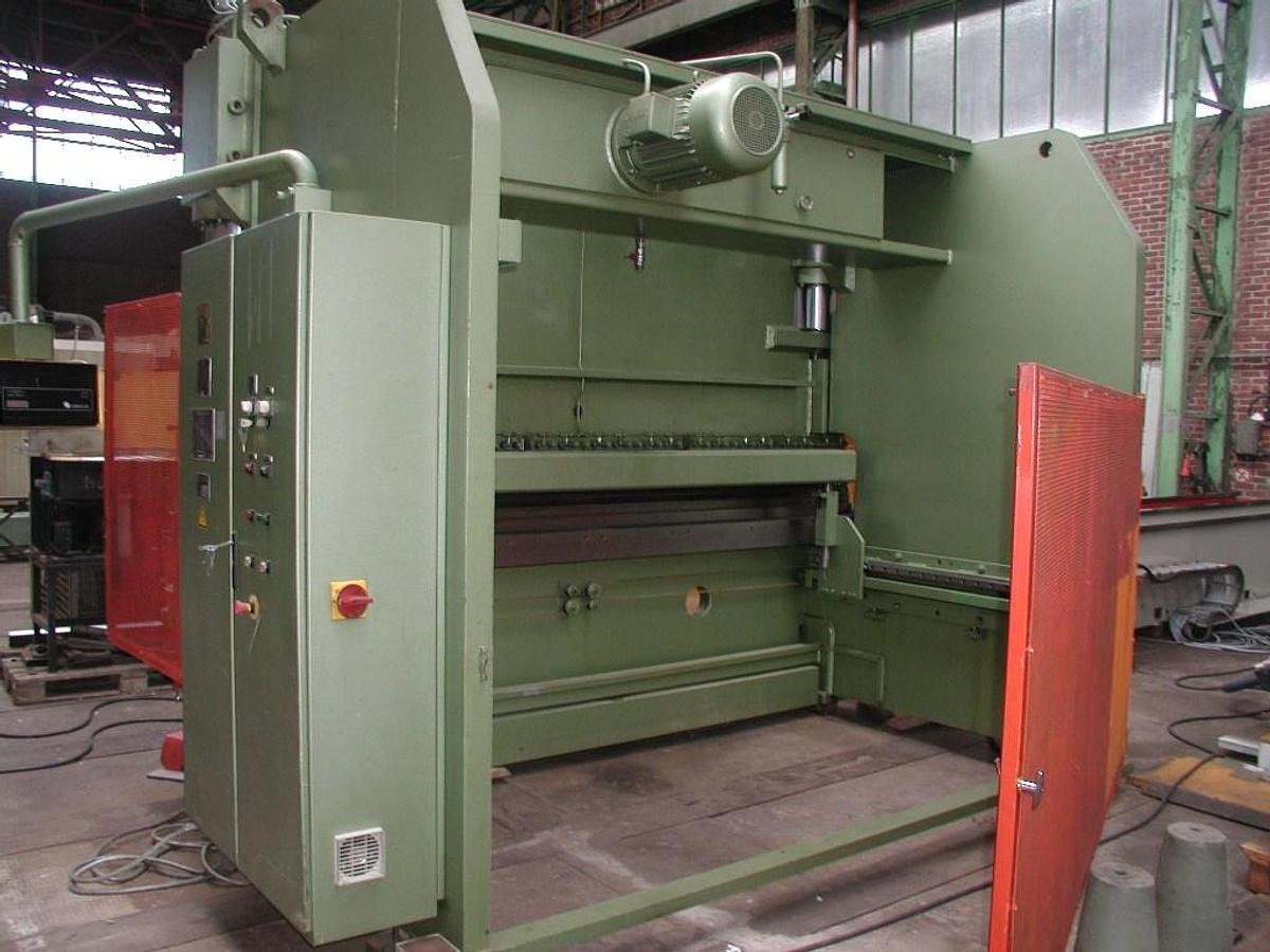 CNC-Abkantpresse EHT - Prensa dobradeira: foto 4 CNC-Abkantpresse EHT - Prensa dobradeira: foto 4