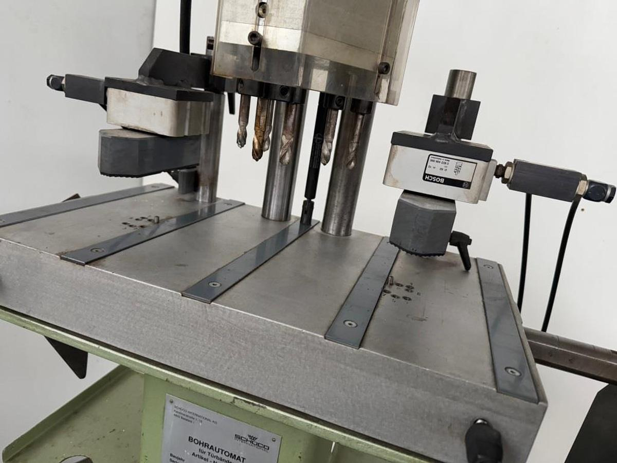 Türbänder-Bohrautomat SCHÜCO - Furadeira de coluna: foto 3 Türbänder-Bohrautomat SCHÜCO - Furadeira de coluna: foto 3