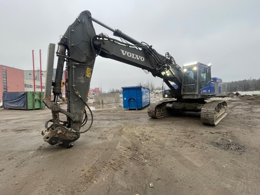 Volvo EC 480 DHR UHD 28m with 2 BOOMS - Escavadeira de demolição: foto 4 Volvo EC 480 DHR UHD 28m with 2 BOOMS - Escavadeira de demolição: foto 4