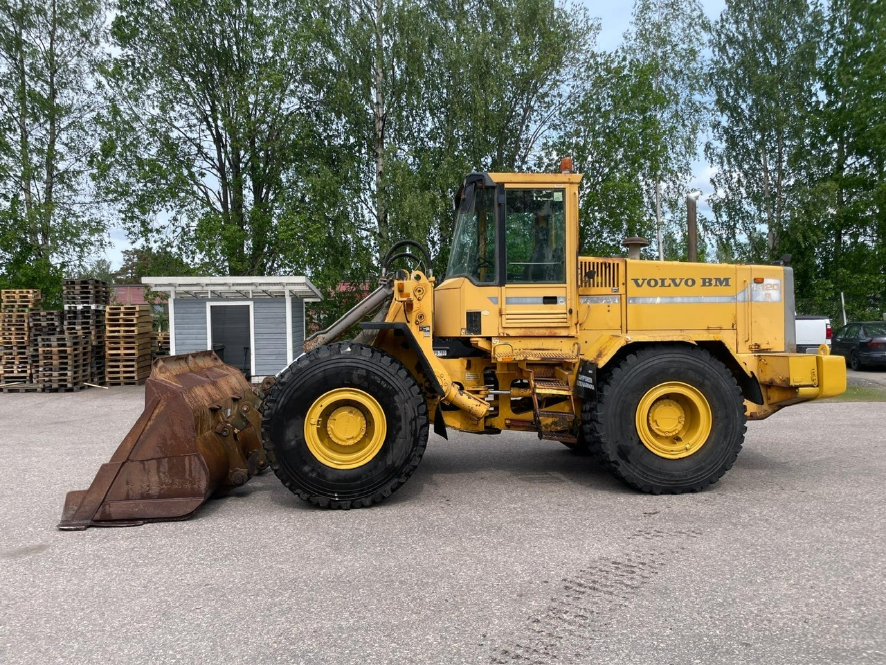 Volvo L120B - Carregadeira de rodas: foto 1 Volvo L120B - Carregadeira de rodas: foto 1