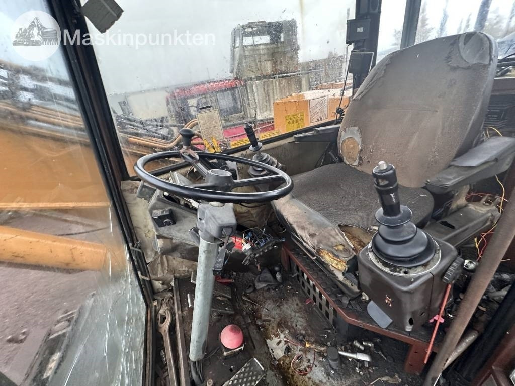 Escavadeira de rodas Case Poclain 1088 P: foto 26 Escavadeira de rodas Case Poclain 1088 P: foto 26