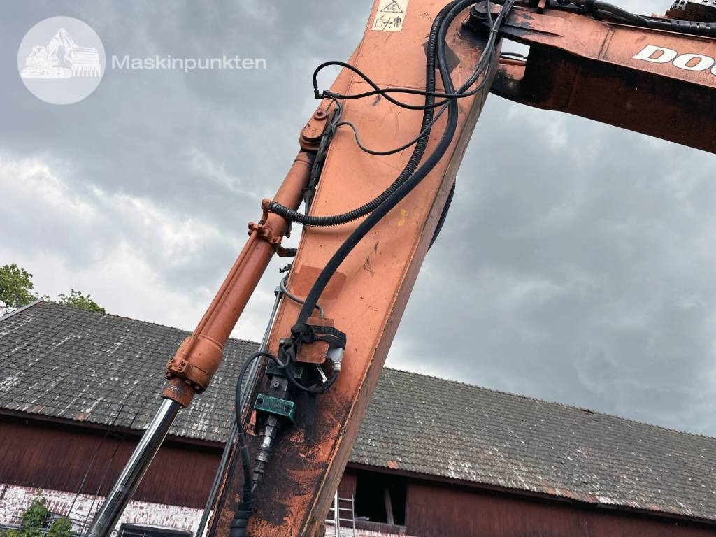 Escavadora de rastos Doosan Solar 140 LC V: foto 35