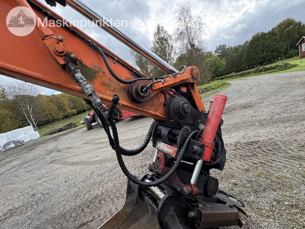 Escavadeira de rodas Hitachi ZX 140 W-3: foto 27