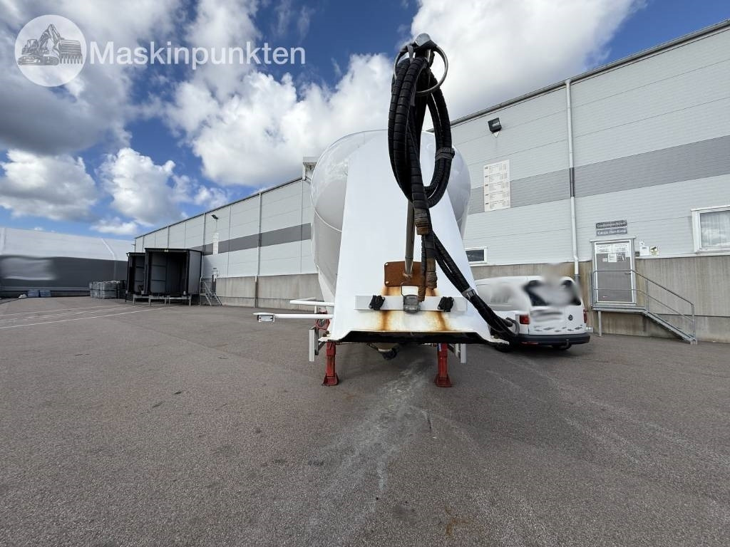 Interconsult Tanktrailer - Semirreboque tanque: foto 5 Interconsult Tanktrailer - Semirreboque tanque: foto 5
