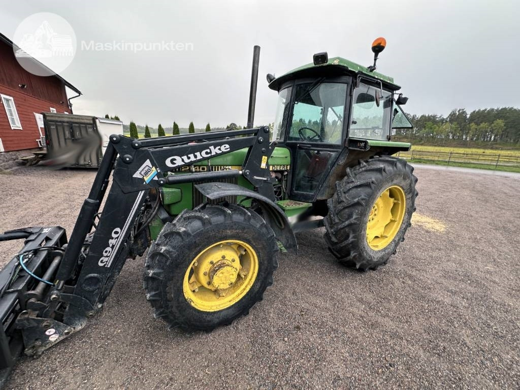 John Deere 2140 - Trator: foto 1 John Deere 2140 - Trator: foto 1