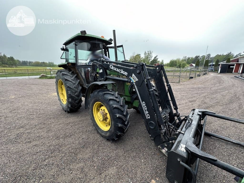 John Deere 2140 - Trator: foto 2 John Deere 2140 - Trator: foto 2