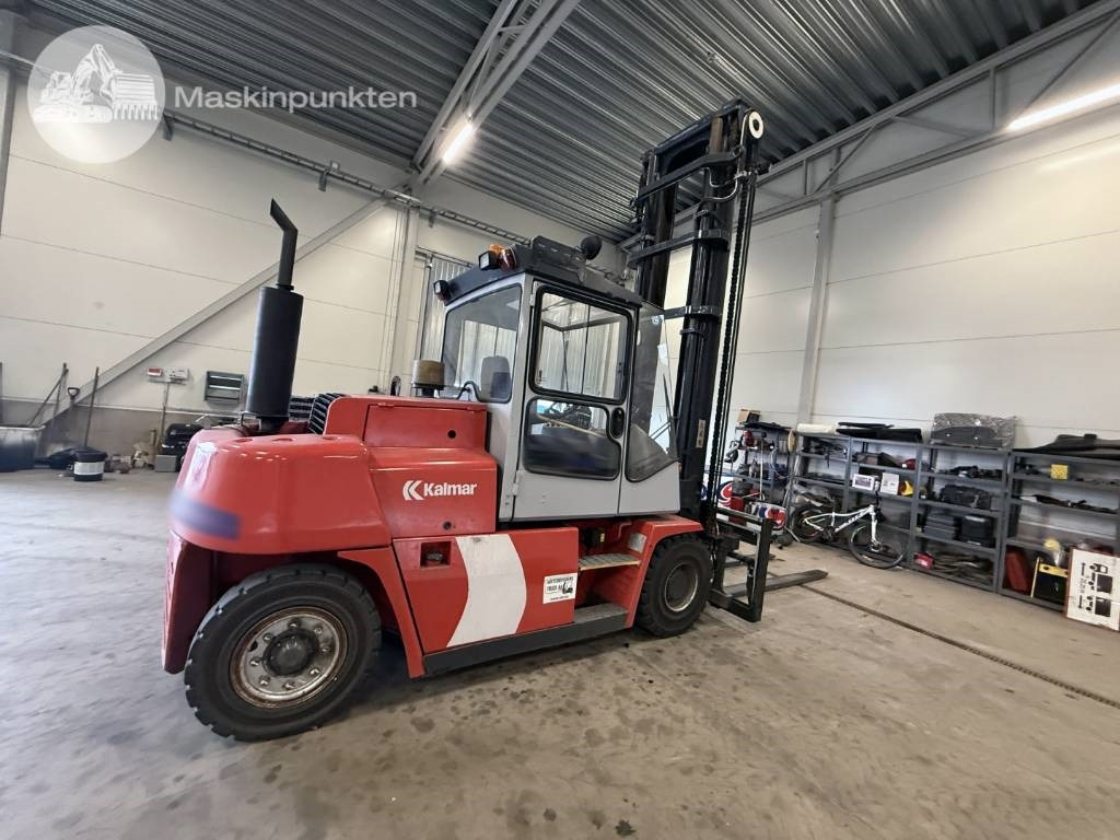 Kalmar DCE 80-6 - Empilhadeira a diesel: foto 5 Kalmar DCE 80-6 - Empilhadeira a diesel: foto 5