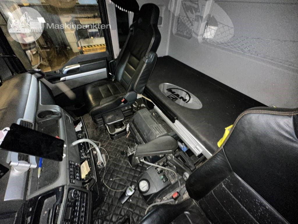 Caminhão polibenne MAN TGX 35.540: foto 13 Caminhão polibenne MAN TGX 35.540: foto 13