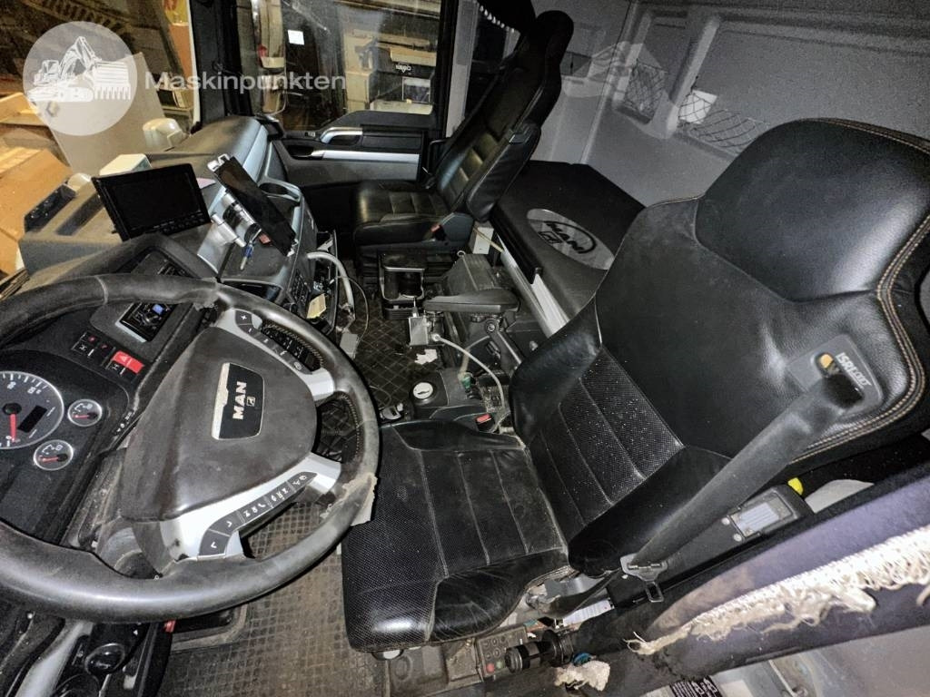 Caminhão polibenne MAN TGX 35.540: foto 12 Caminhão polibenne MAN TGX 35.540: foto 12