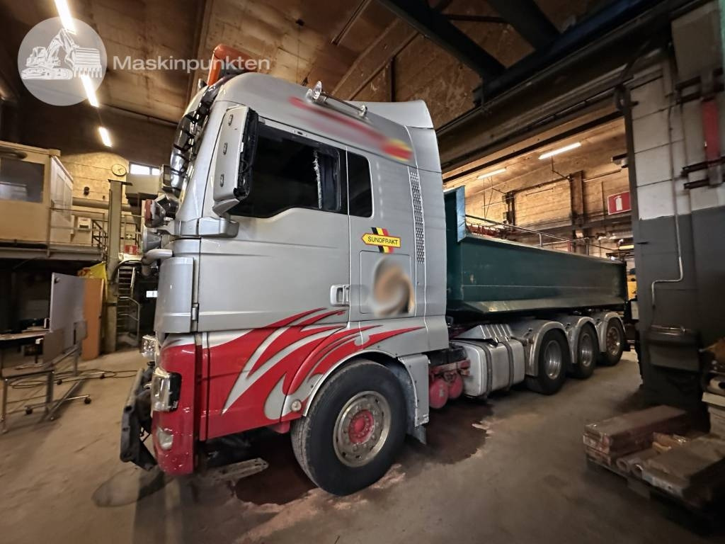 MAN TGX 35.540 - Caminhão polibenne: foto 1 MAN TGX 35.540 - Caminhão polibenne: foto 1