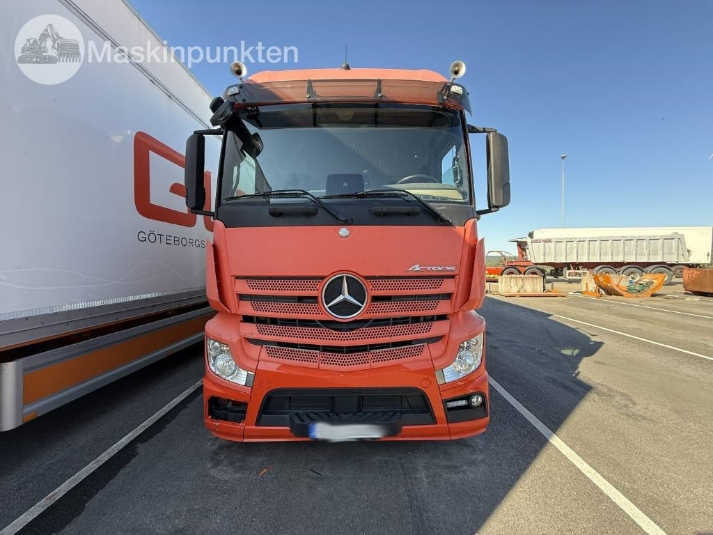 Mercedes-Benz Actros 2551  - Caminhão frigorífico: foto 2 Mercedes-Benz Actros 2551  - Caminhão frigorífico: foto 2