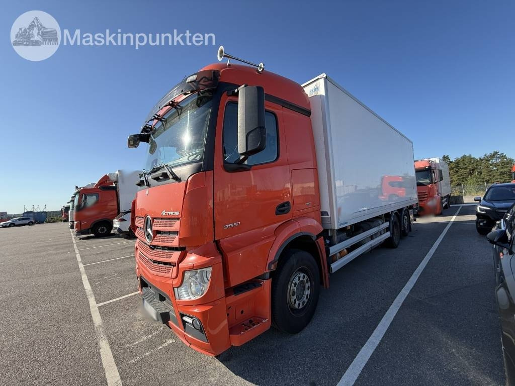 Mercedes-Benz Actros 2551  - Caminhão frigorífico: foto 1 Mercedes-Benz Actros 2551  - Caminhão frigorífico: foto 1