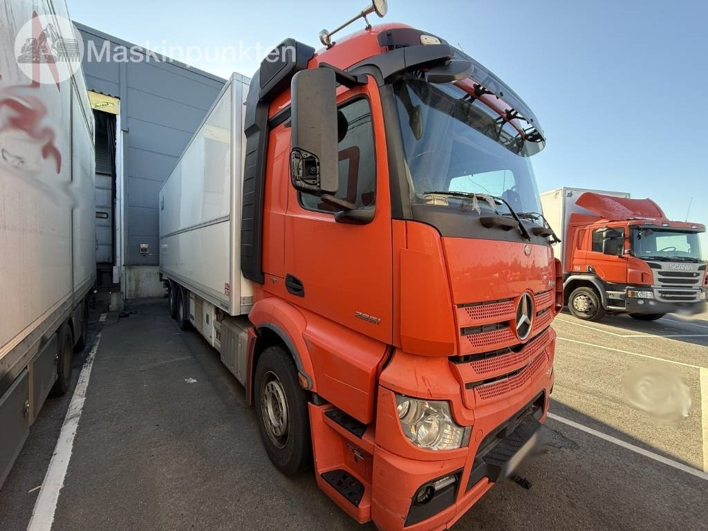 Mercedes-Benz Actros 2551 - Caminhão frigorífico: foto 3 Mercedes-Benz Actros 2551 - Caminhão frigorífico: foto 3
