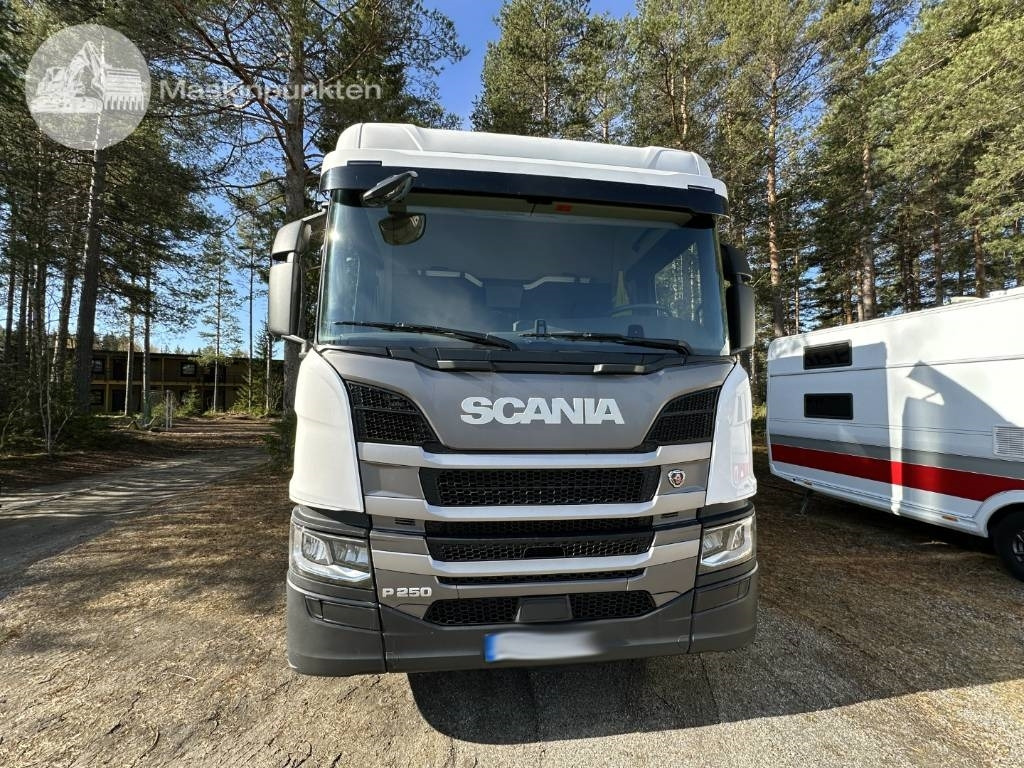 Scania P 250 - Caminhão furgão: foto 2 Scania P 250 - Caminhão furgão: foto 2