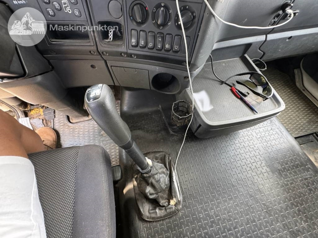 Caminhão grua Scania R 420 LB: foto 33