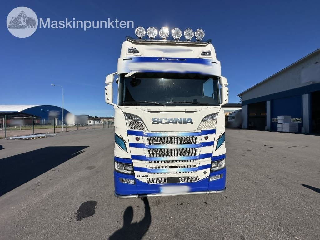 Scania R 520 - Caminhão furgão: foto 2 Scania R 520 - Caminhão furgão: foto 2