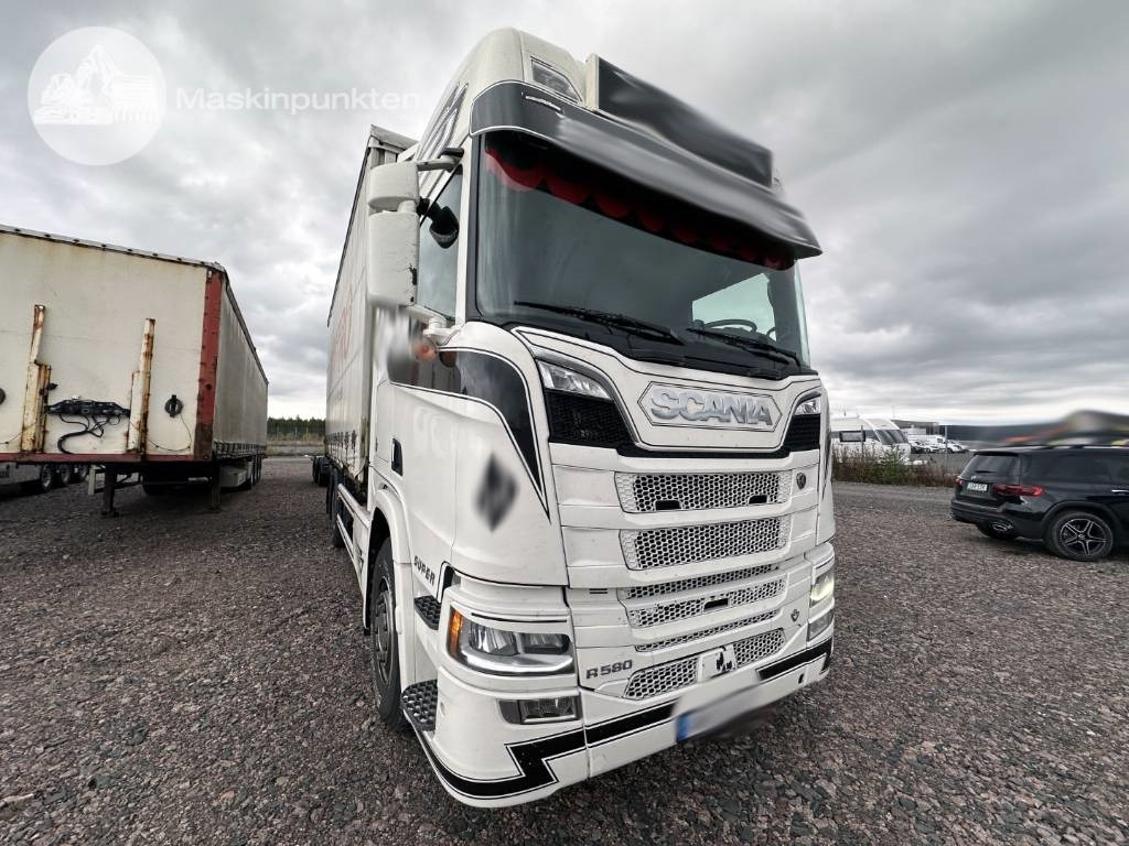 Scania R 580 - Caminhão transportador de contêineres/ Caixa móvel: foto 5 Scania R 580 - Caminhão transportador de contêineres/ Caixa móvel: foto 5