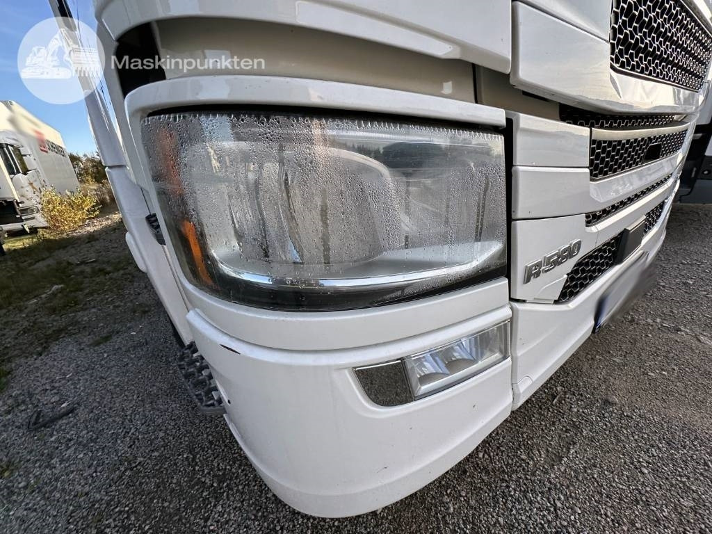 Caminhão furgão Scania R 580: foto 20