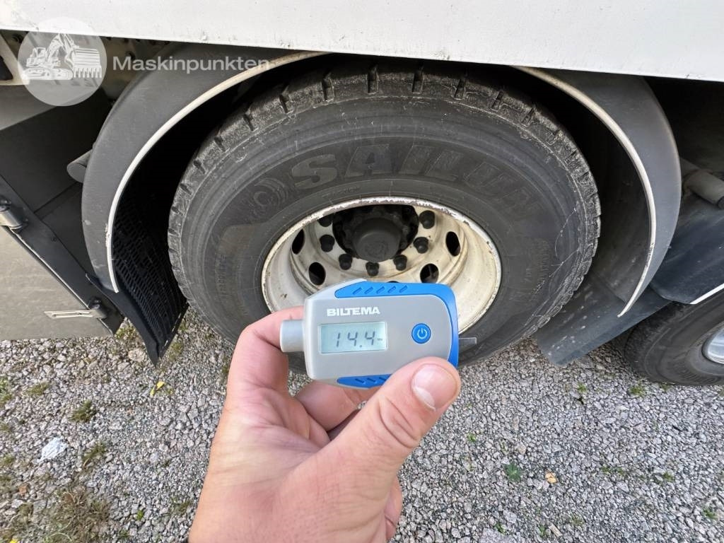 Caminhão furgão Scania R 580: foto 16