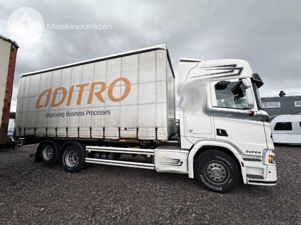 Scania R 580 - Caminhão transportador de contêineres/ Caixa móvel: foto 1 Scania R 580 - Caminhão transportador de contêineres/ Caixa móvel: foto 1