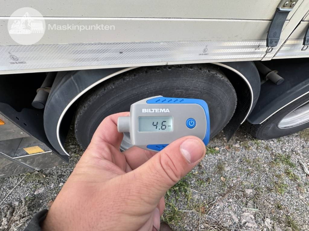 Caminhão furgão Scania R 580: foto 12