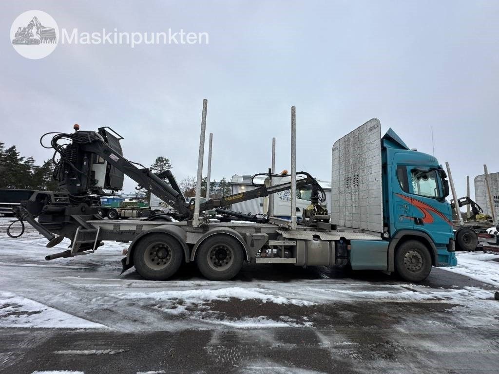 Scania R 580 timmerbil med kran - Caminhão florestal: foto 4 Scania R 580 timmerbil med kran - Caminhão florestal: foto 4