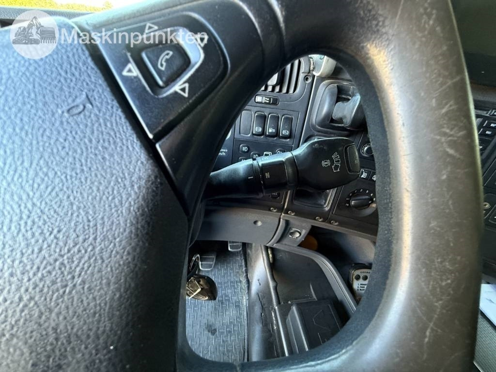 Caminhão basculante Scania R 730: foto 47