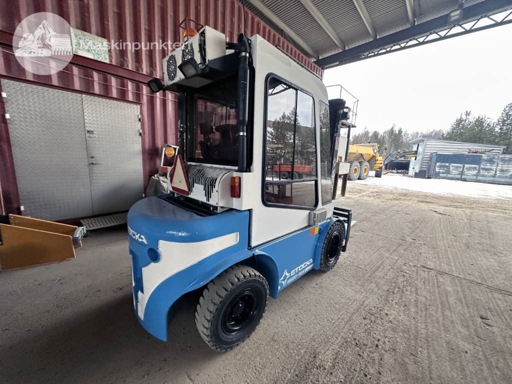 Stocka 3.5-500 DSH 3.6 VL - Empilhadeira a diesel: foto 2 Stocka 3.5-500 DSH 3.6 VL - Empilhadeira a diesel: foto 2