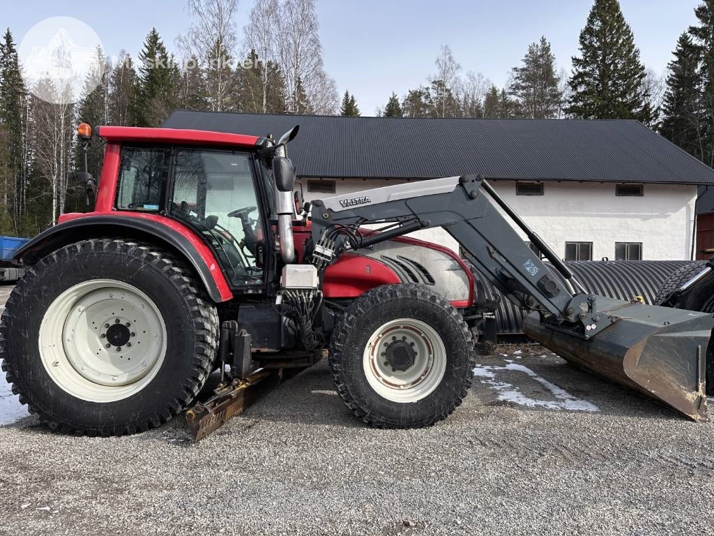 Valtra T 202 - Trator: foto 4 Valtra T 202 - Trator: foto 4