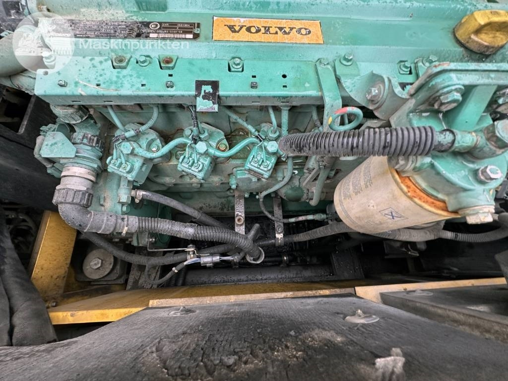 Escavadora de rastos Volvo EC 210 B LC: foto 32